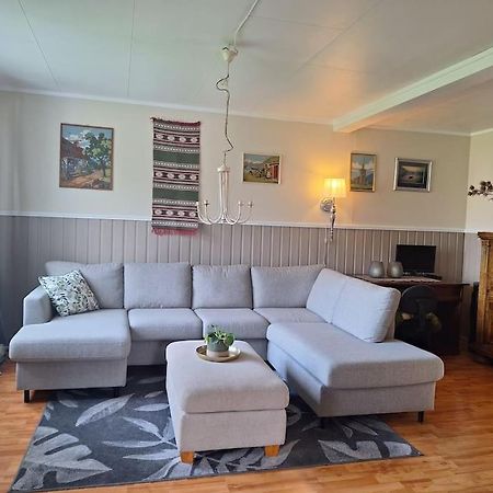 Privat Leilighet Pa Gard Med Badstue Og Nordlys Narvik Kültér fotó