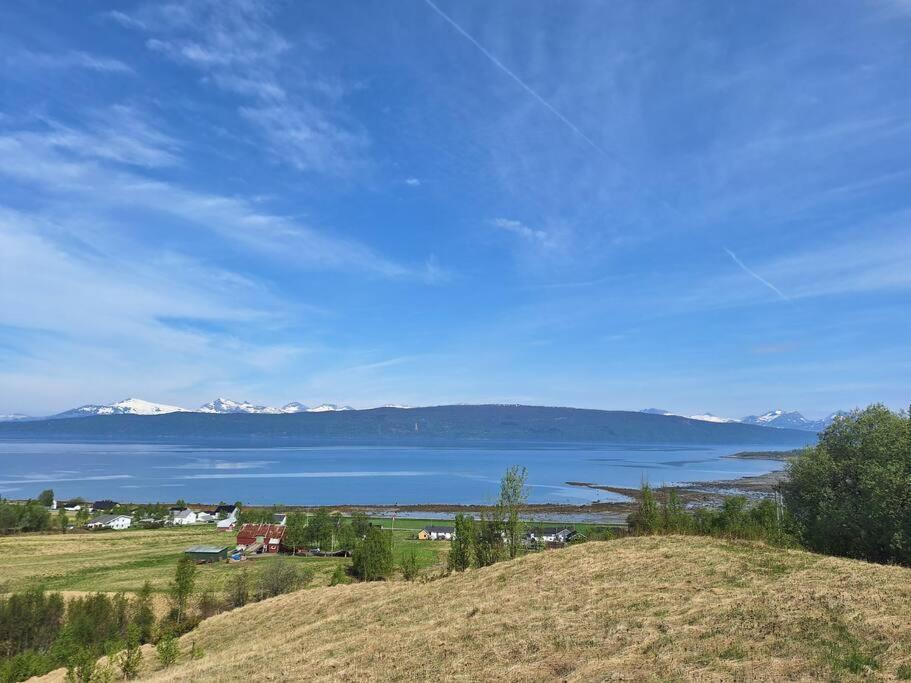 Privat Leilighet Pa Gard Med Badstue Og Nordlys Narvik Kültér fotó